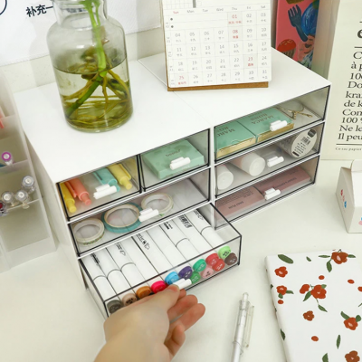 Tủ kệ nhiều ngăn trong suốt trang trí bàn học